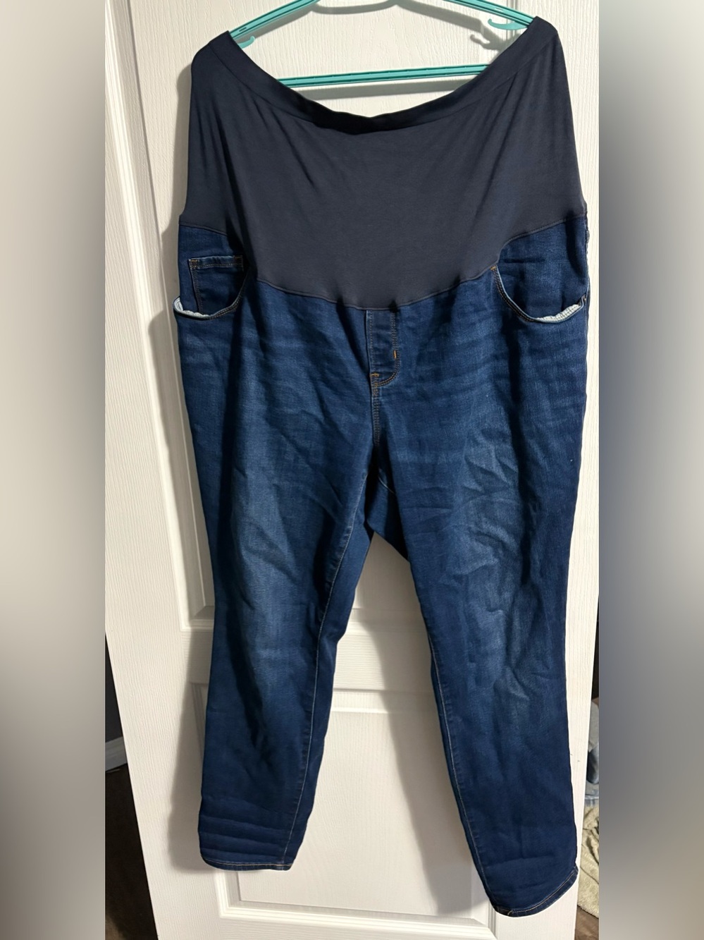 PLUS SIZE Old Navy Full Panel Maternity Jeans size 20